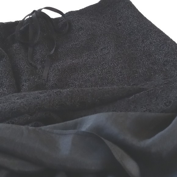 Max Studio Black Lace Crochet Style Rayon Silk Skirt Elastic Drawstring Waist XS - Picture 15 of 16